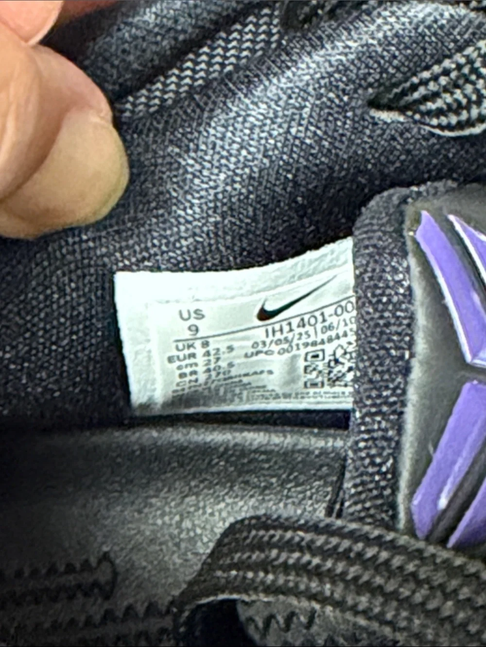 Nike Kobe 9 EM Low Protro Lakers Away Men’s Size 9 Black Gold IH1401-002